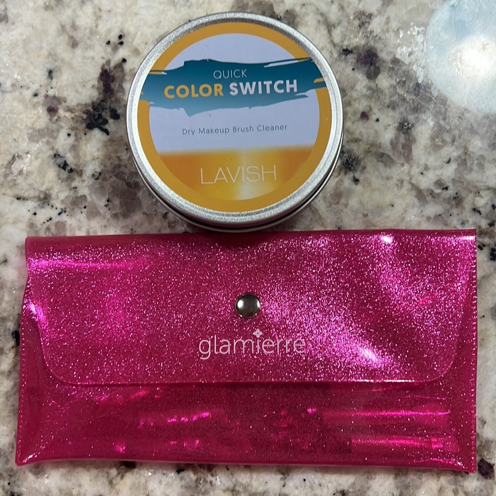 Eyeshadow brushes and brush cleanser